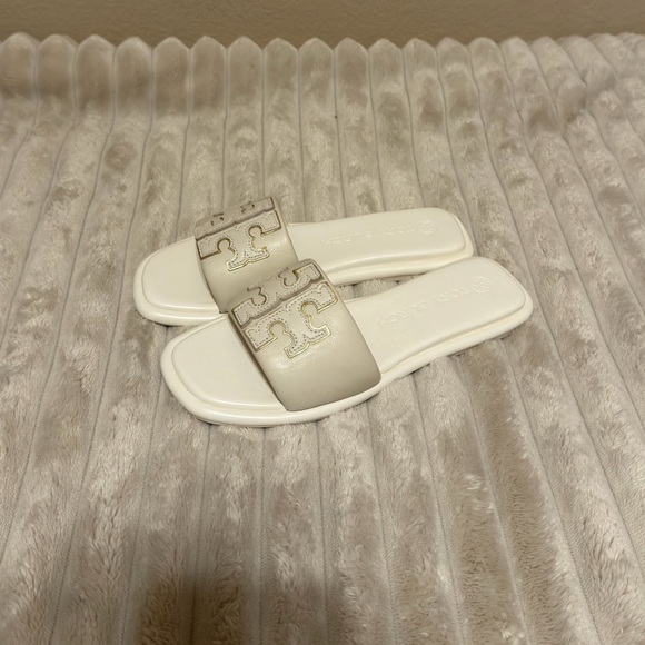 Tory Burch Shoes - Tory Burch Double T Sport Slide Light Cream / Gold Women’s Size 8.5